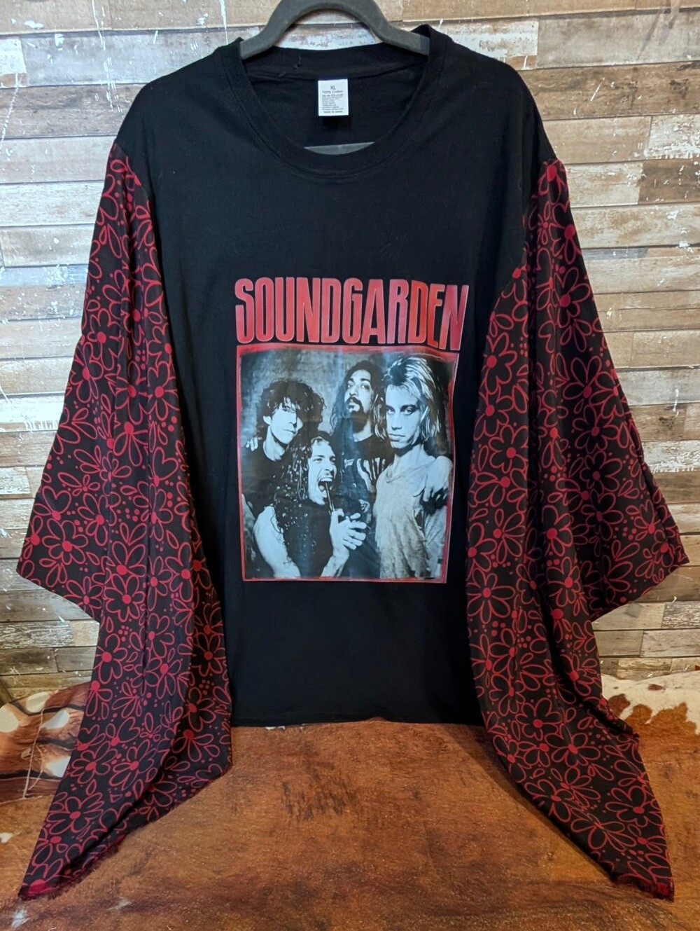 New Handcrafted Soundgarden Graphic Tee W Bat Wings